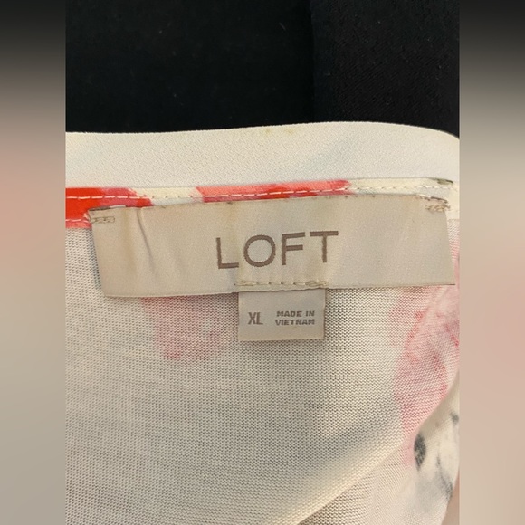 Loft blouse - spring colors - Picture 2 of 3